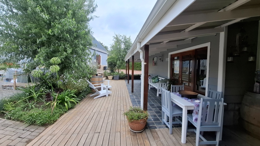 5 Bedroom Property for Sale in Blanco Western Cape